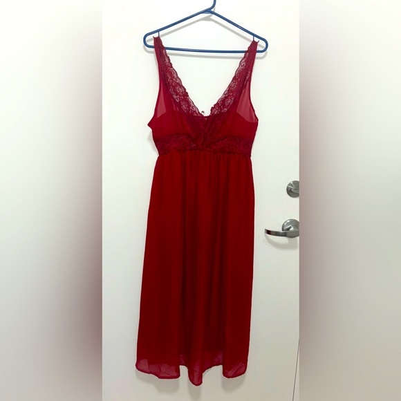 Sheer red nightie​ - Picture 1 of 4